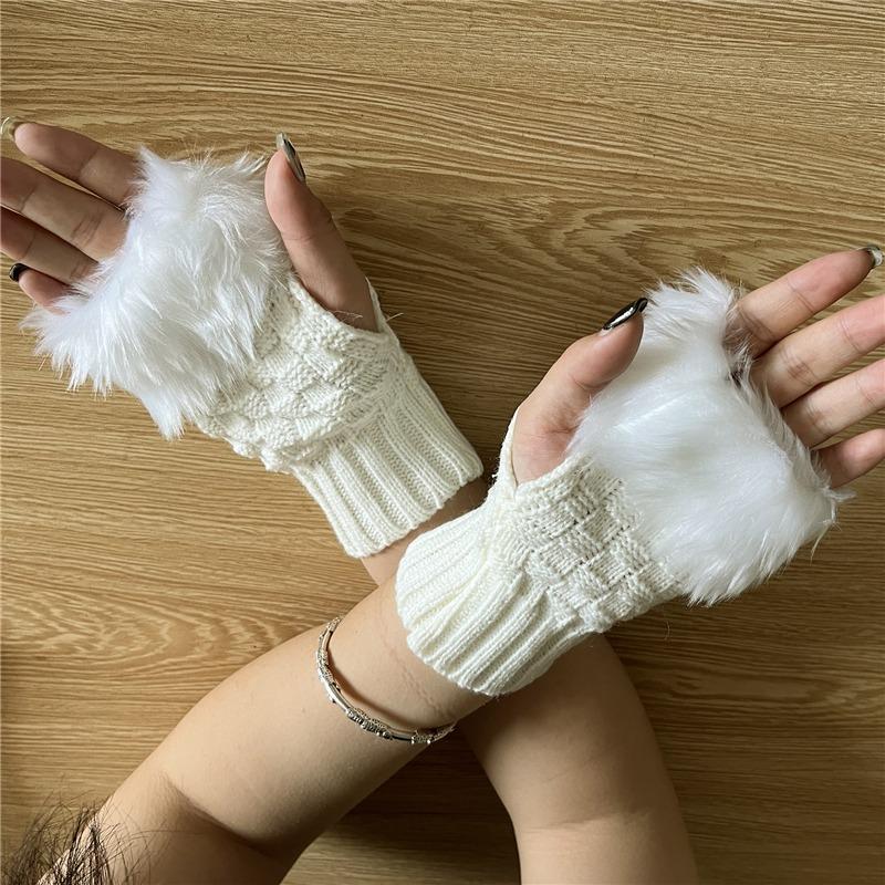 Women's Fingerless Gloves Plush Warm Soft Comfortable Windproof And Cold Proof Clothing Party Favor Short Ladies Gloves