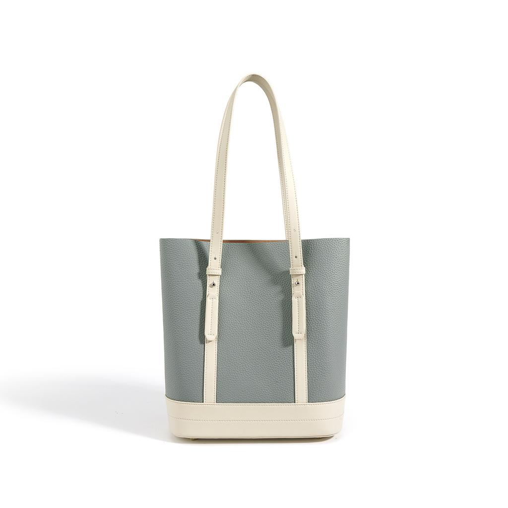 Niche and Simple Tote Bag That Is Fashionable for Women and Has A Large Capacity for Commuting. It Is A Portable Bag with A Shoulder Bag