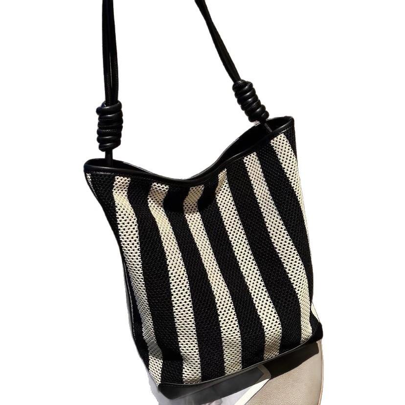 Relaxing Lazy Wind Woven Beach Bag Casual Large Capacity Versatile Vacation Bucket Bag Shoulder Bag
