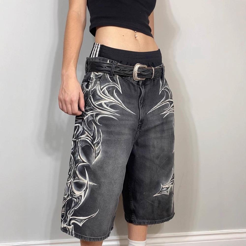 Retro Gothic Halloween Geometry Graffiti Print Denim Shorts Men Women Y2k Low Waist Baggy Knee Length Jeans Jorts Short