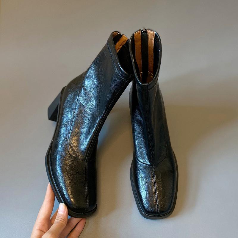 

Cowhide version~ Leather thick heel square head black pleated short boots women s autumn and winter elastic thin boots Martin boots 35