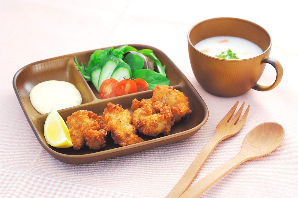 Showa Dishes, Dishware, Lunch Plates, Divided Plates, Shatter-Resistant, Cafe-Style, Stylish, Microwave-Safe, Wood-Grain One-Piece Plates (Set of 2,