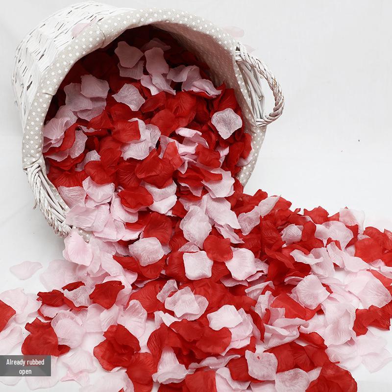 Romantische Hochzeits-Verlobungsdeko: Rote Rose Simulierte Blütenblätter