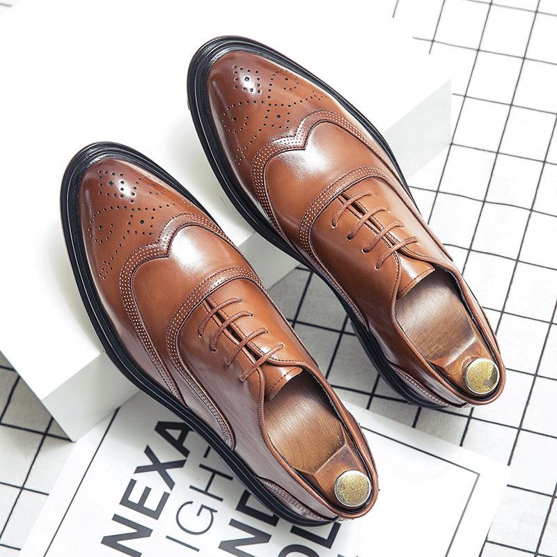 

Men s shoes large size four seasons new casual leather shoes fashion men s business dress shoes trend engraved wedding shoes 46 коричневий