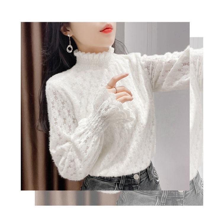 Fermecător și practic: Cămașă de bază din catifea și dantelă pentru iarnă