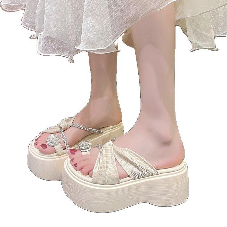 Thick-bottomed Toe Slippers Women's Summer Wear 2025 New Versatile Muffin New Rhinestone Heightening Set Toe Cool Slippers