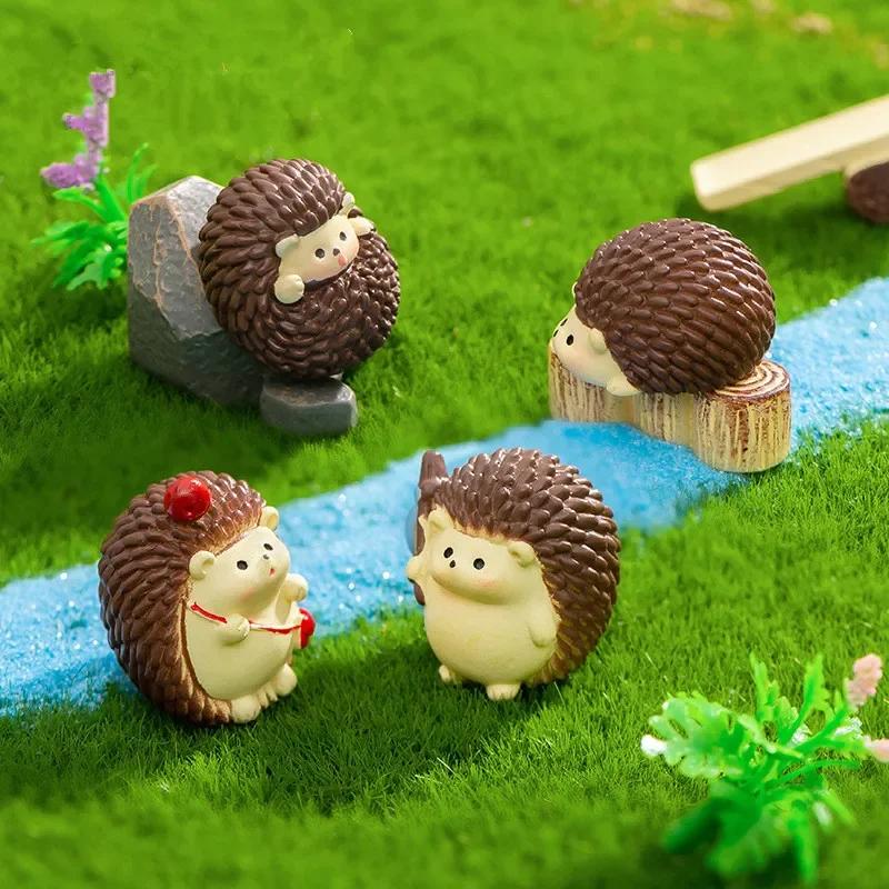 7pcs Figurines Miniatures Cute Hedgehog Resin Micro Landscape Ornaments for Home Decorations Room Decor DIY Garden Accessories