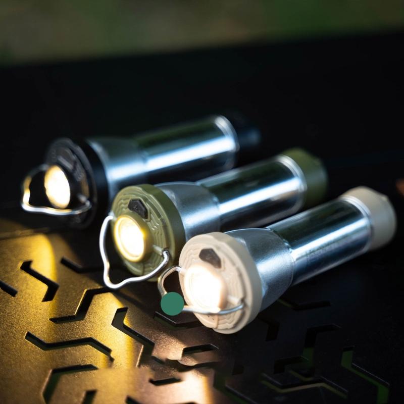Light weight Emergencies Flashlights Compacts LED Flashlights Travel Flashlights for Outdoor Survival