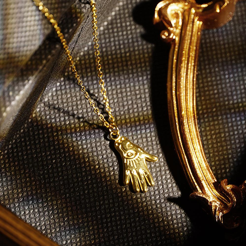 Stainless Steel Hand Necklace Pendant for Women Gold Plated Good Luck Hand Chain for Men Necklace Jewelry