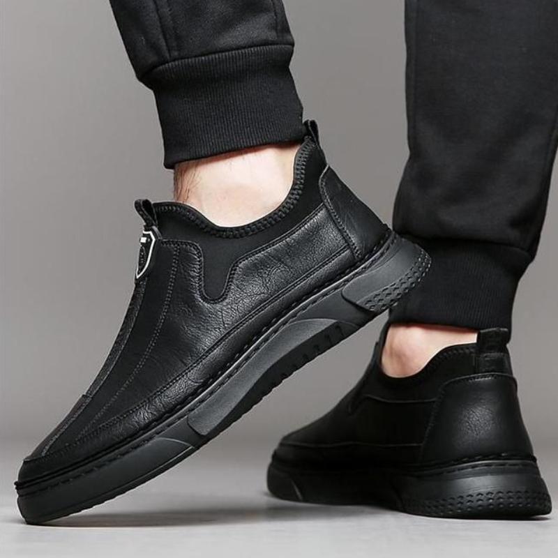 Brown Soft Slip On Male Casual Shoe Legitimate Common 2025 Trend Comfortable Low Price Retro Men's Leather Shoes On Sale