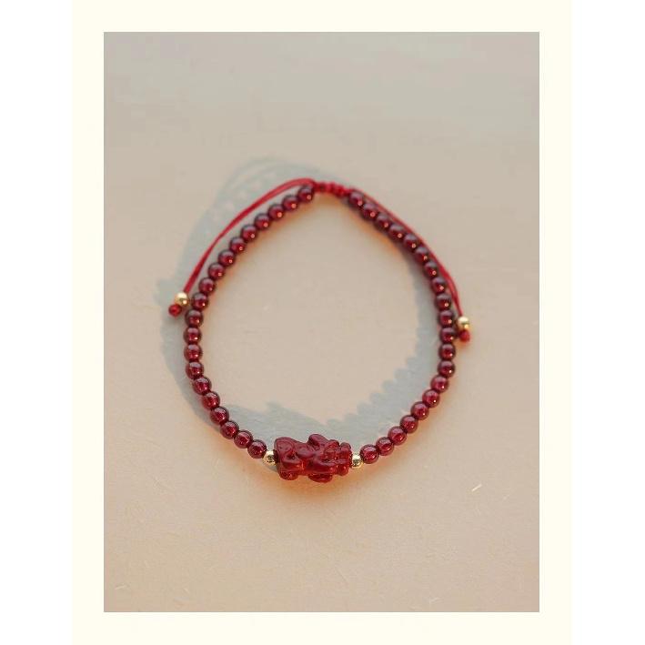 Natural Three-ring Garnet Bracelet for Women, Crystal Hetian Jade Bracelet, Gift, Light Luxury, Niche, Simple and Versatile Jewelry