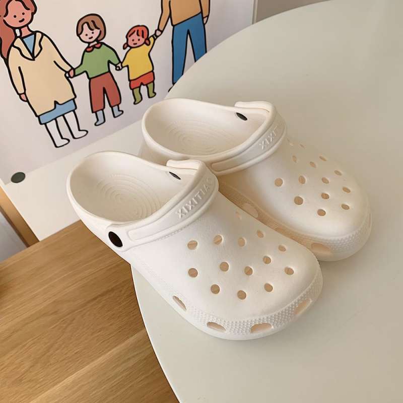 Korean new hole shoes ins cartoon cute couple bag head cool slippers men and women comfortable nurse shoes non-slip