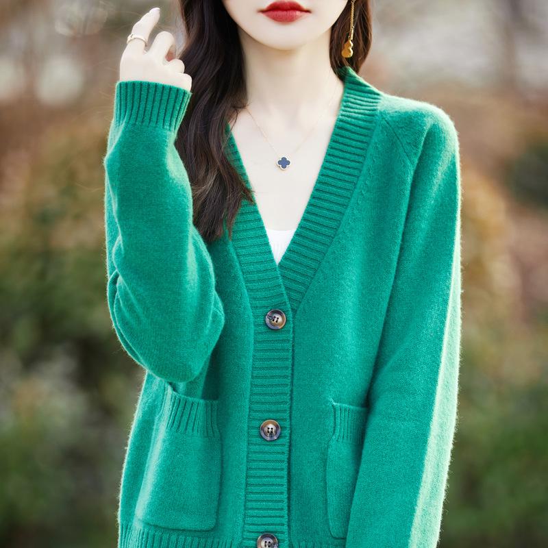 Women's 100% Wool V-Neck Cardigan with Pockets - Loose, Versatile Solid Color Sweater for Autumn & Winter.