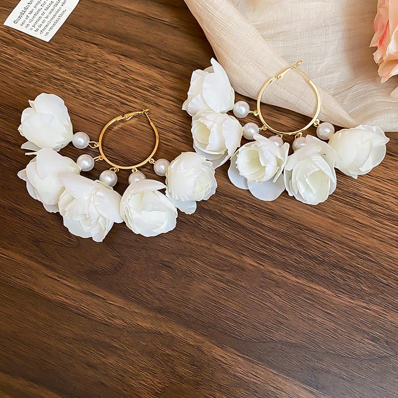 Fabric Flower Bloom Hoop Earrings for Women Super Fairy Round Imitation Pearl Earring Light Luxury Sweet Holiday Ear Buckles D