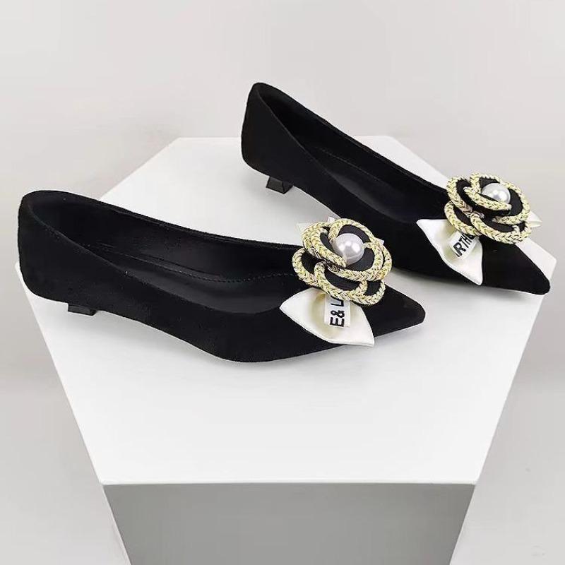 

Модные туфли-лодочки больших размеров 35-42, новые популярные женские туфли на среднем каблуке, с квадратным и острым носком, украшенные цветком камелии, офисные туфли из кожи, мягкая подошва 42 чёрный