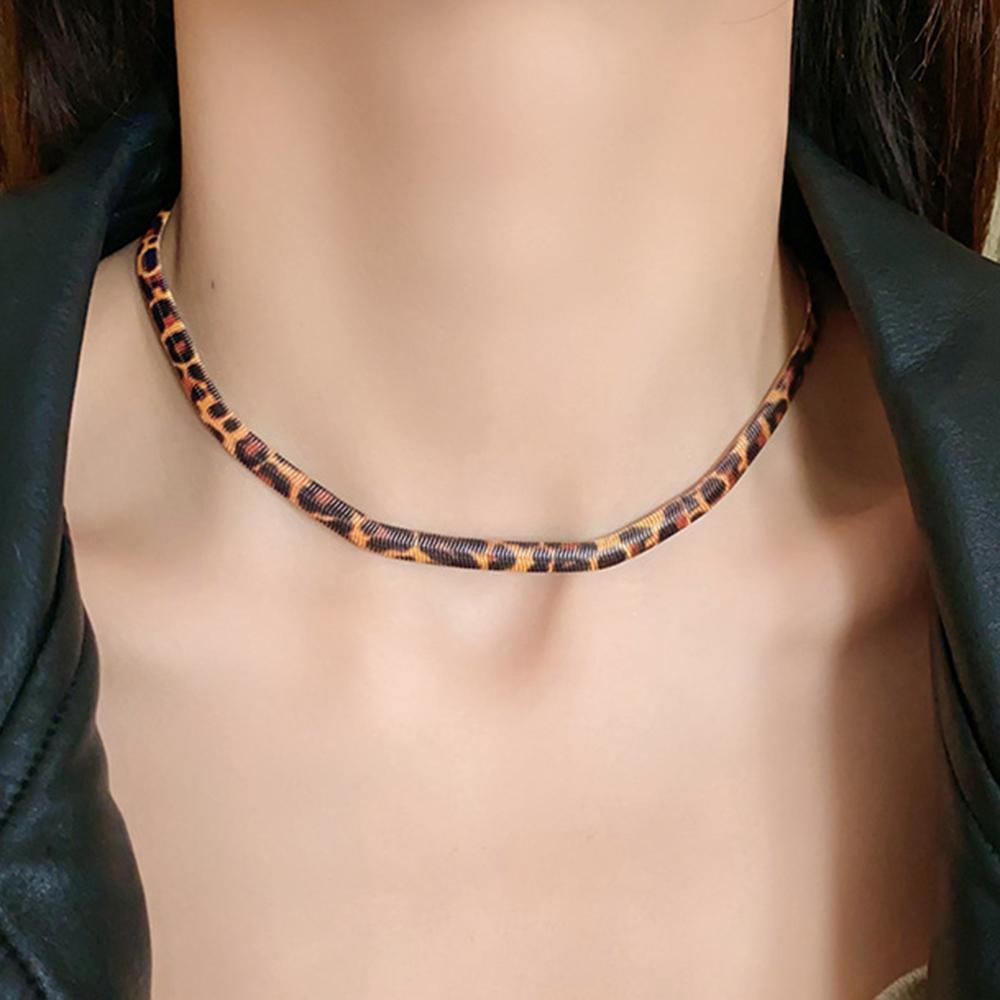 Boa Constrictor Halskette Leopardendruck Choker Schmuck für Damen Mädchen Sexy Kette Accessoire Geschenk