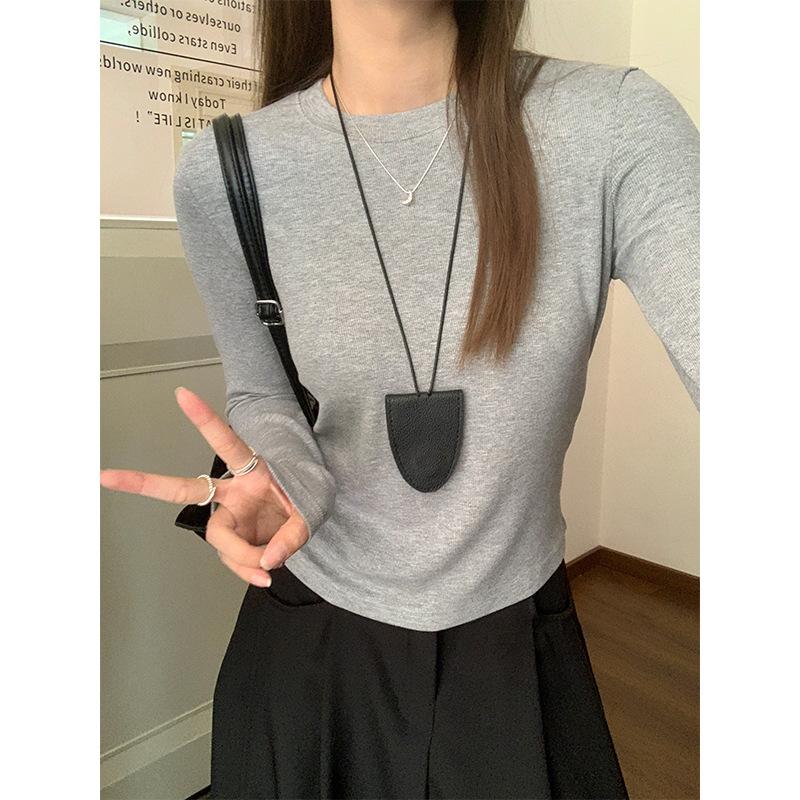 Small round neck slim long-sleeved bottoming shirt for women 2024 autumn new design ribbed T-shirt right shoulder top