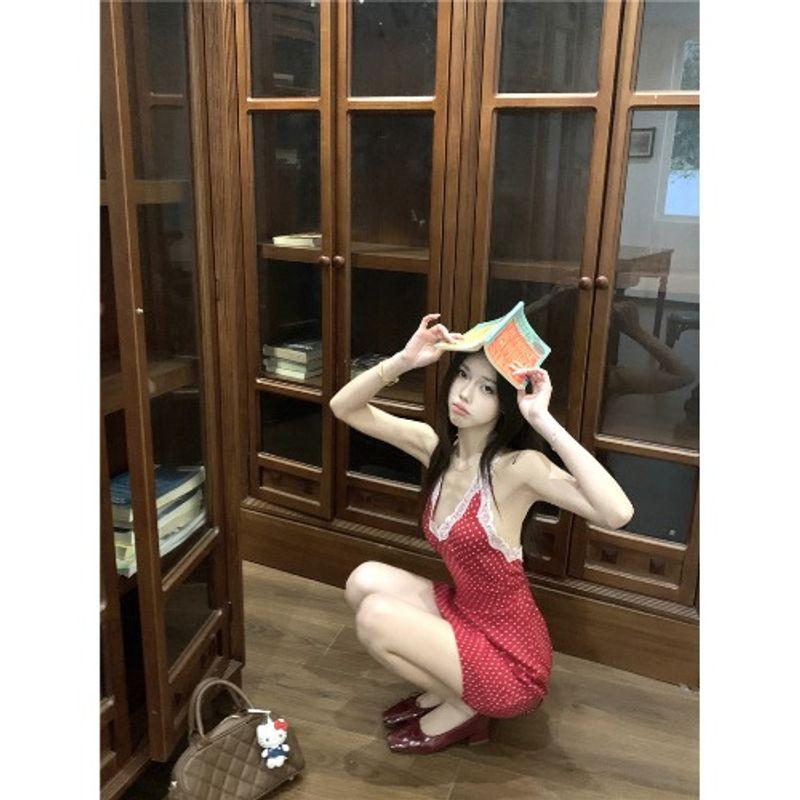 

Kumikumi Gyaru Style Polka Dot Lace Hanging Neck Dress Women Summer Retro Backless Waist Hugging A- line Skirt Short dress Red wave point S