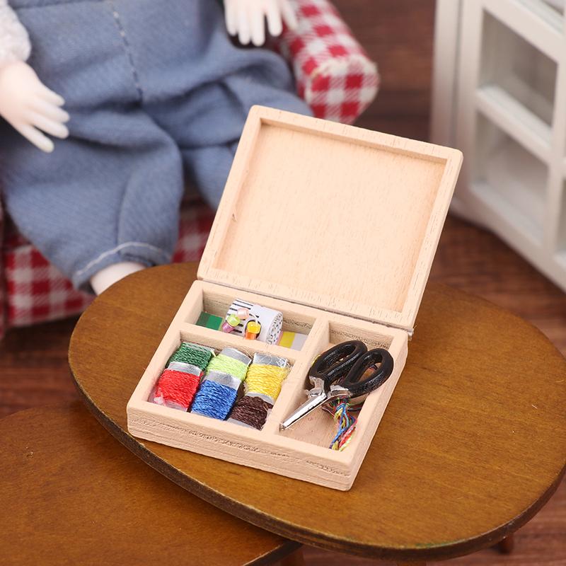 

1/12 Набор для шитья и рукоделия для кукольного домика Мини-мебель Украшения для кукольного домика Аксессуары для дома