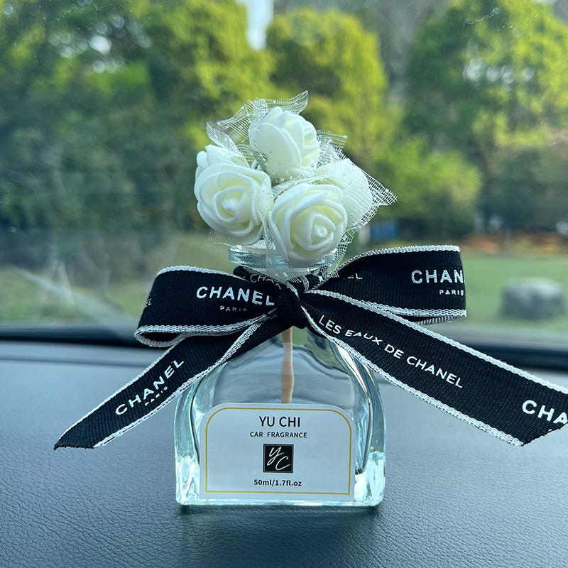 2025 High-End Long-lasting Light Fragrance Car Perfume Diffuser Bottle - Creative Interior Ornament