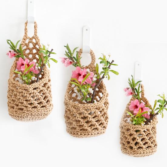 Storage Basket with Handle Wall Hanging Plant Baskets Hand-Woven Cotton Rope Planters for Fruits Plants