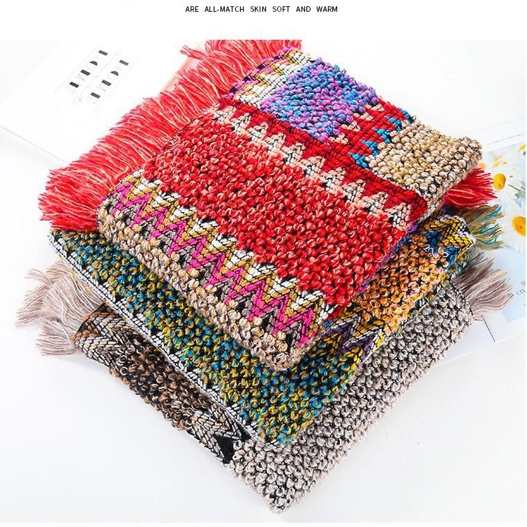 Dámský pulovr s cikcakovým úpletem a třásněmi, šál, podzimní hippie měkký háčkovaný šál, asymetrická šála