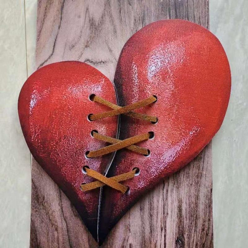 Dekoration für die Wand mit gebrochenem Herzen - Holz-genähtes Herz-Ornament für die Heimdekoration, Dekostück mit Vintage-Liebesthema für die Wandkunst