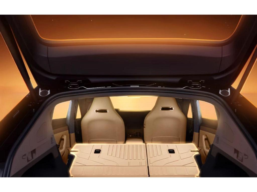 Luxeed R7 Trunk Mat TPE for 2024 Huawei Extended Range Model - Car Tail Box Mat Accessories