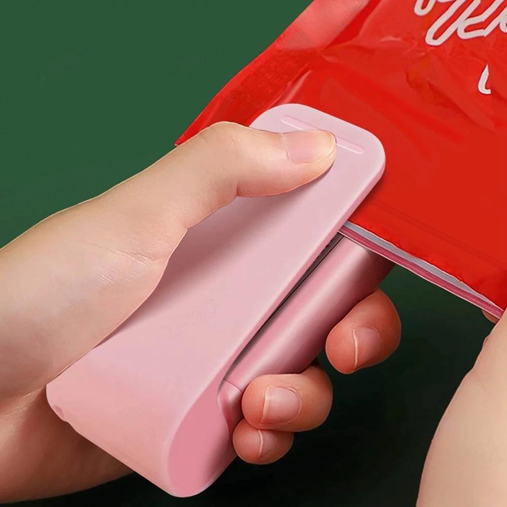 Mini Bag Sealer Machine Portable Plastic Package Bag Clip Sealing Machine Kitchen Gadgets Food Snack Bag Storage Heat Sealer