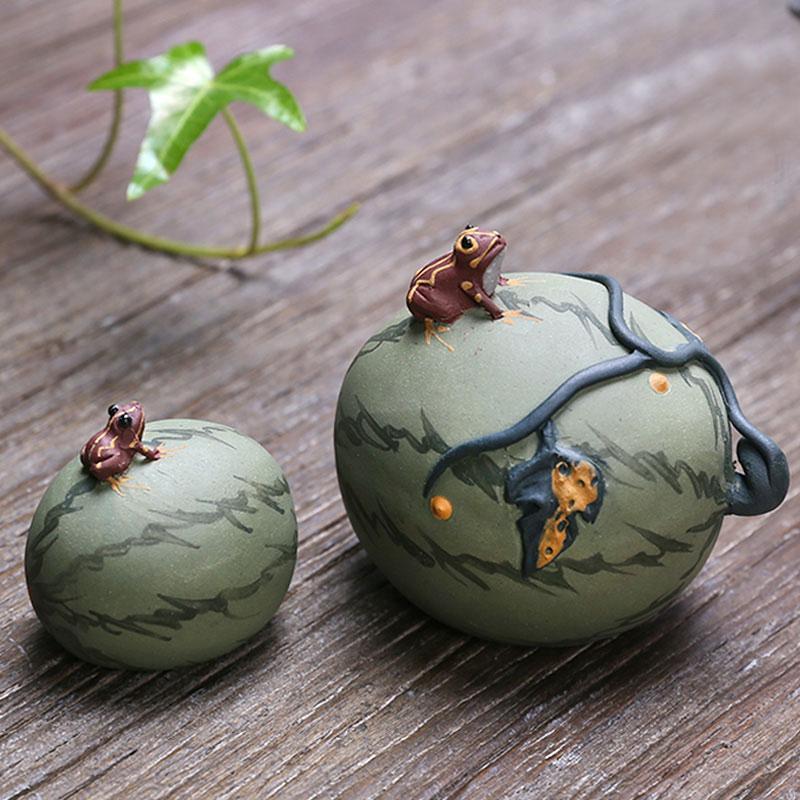 Ceramic Frog Tea Pet Cute Tea Set Ornaments Tea Set Accessories Spray Water Frog Tea Pet Heat Expansion Andcontraction Principle