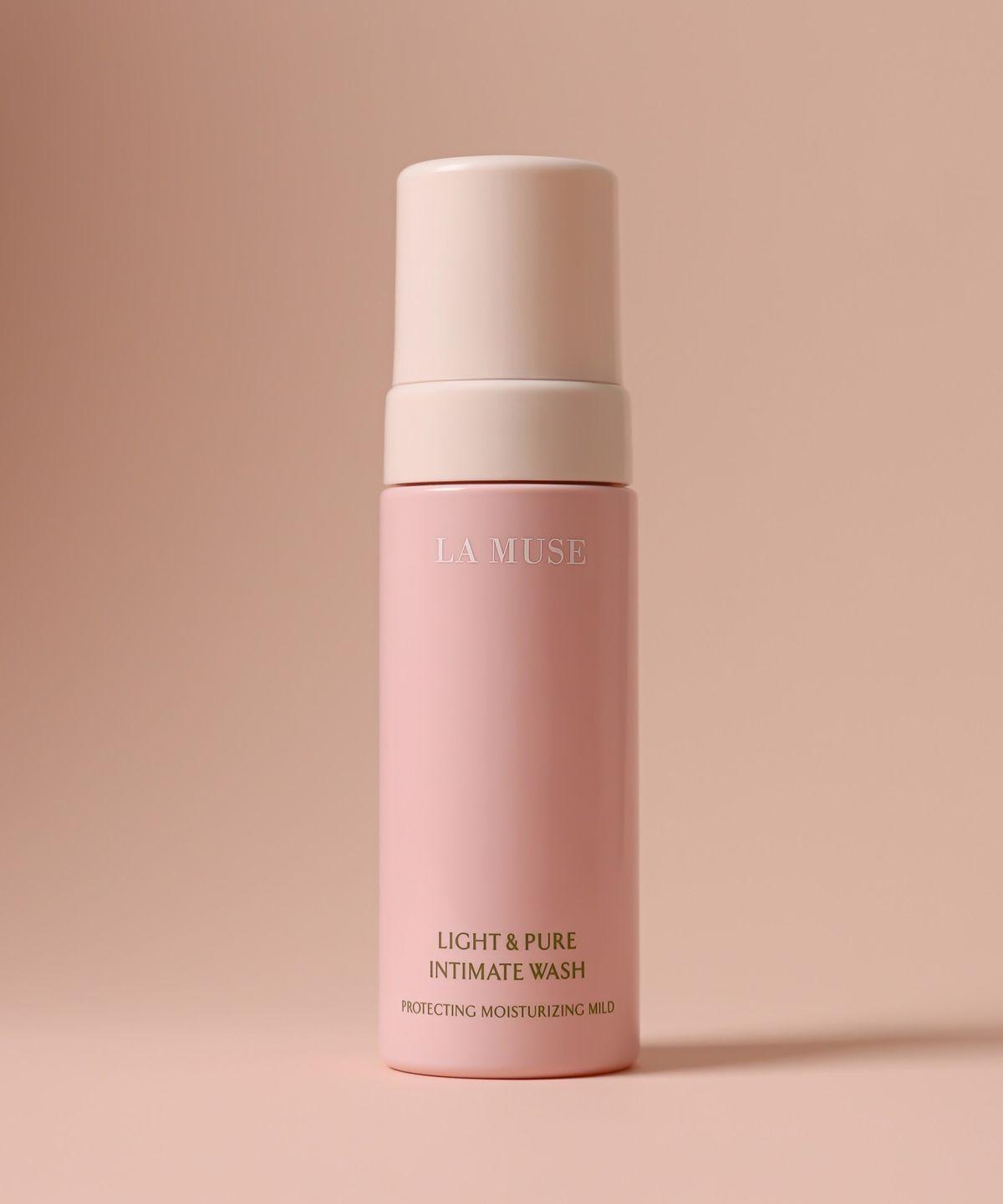 Light and Pure Intimate Wash