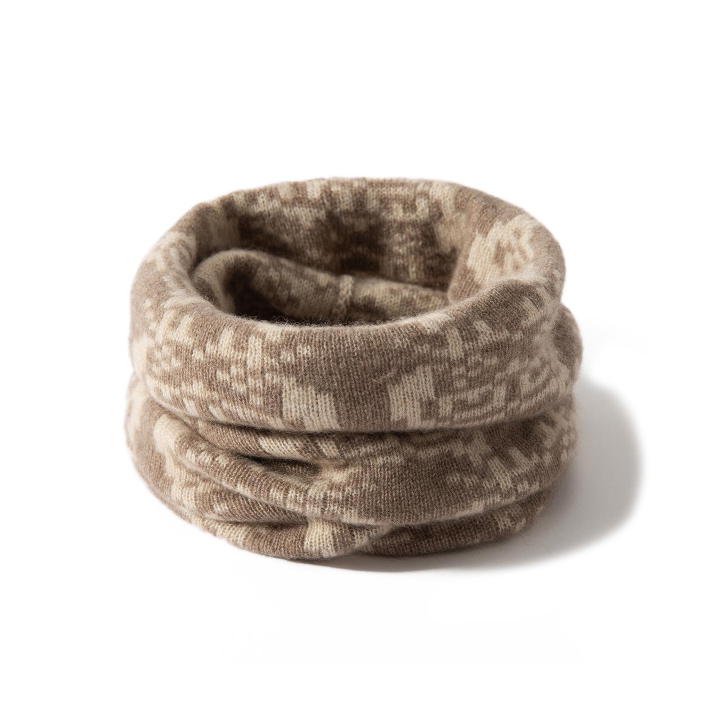 100% Pure Cashmere Jacquard Neck Warmer - Fashionable and Versatile