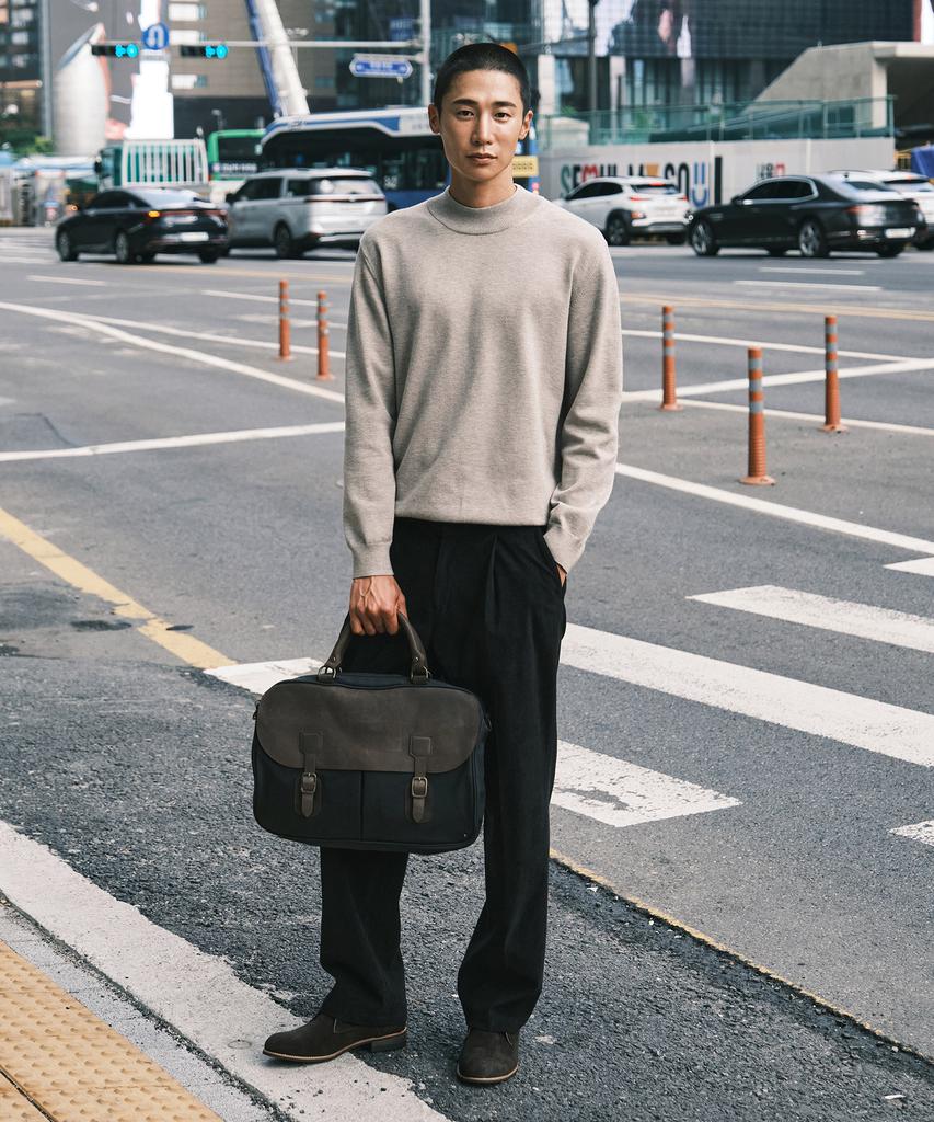 STCO Corduroy One-Pleat Pants Black (Wide Fit)_Spaxa51Wsb