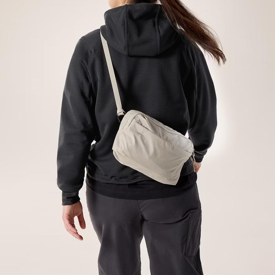 New Arcteryx Nylon Shoulder Bag, Crossbody Bag Unisex Elegant Brown X000009828-RUNE