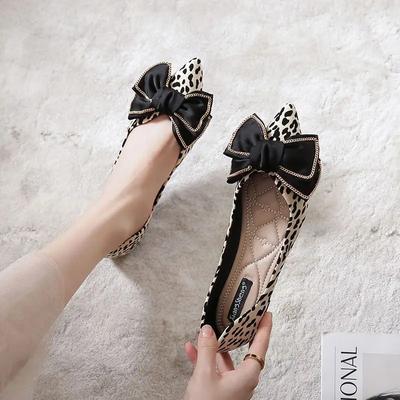 Buty damskie z kokardą wsuwane damskie baleriny ze szpicem luksusowa marka 39 szykowne i eleganckie casualowe wiosenne oryginalna marka oferta