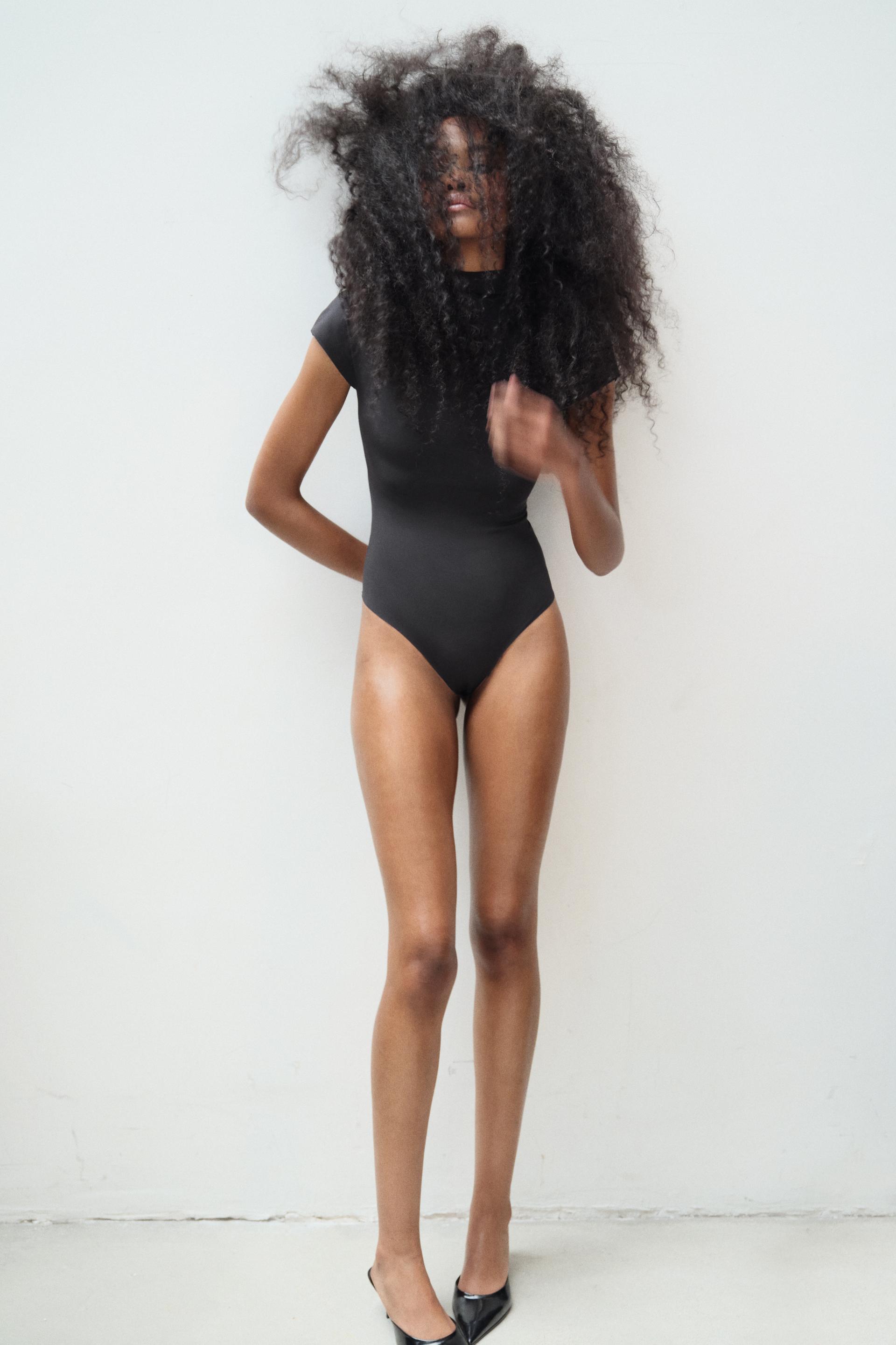 

БОДИ С МОК-ШЕИ