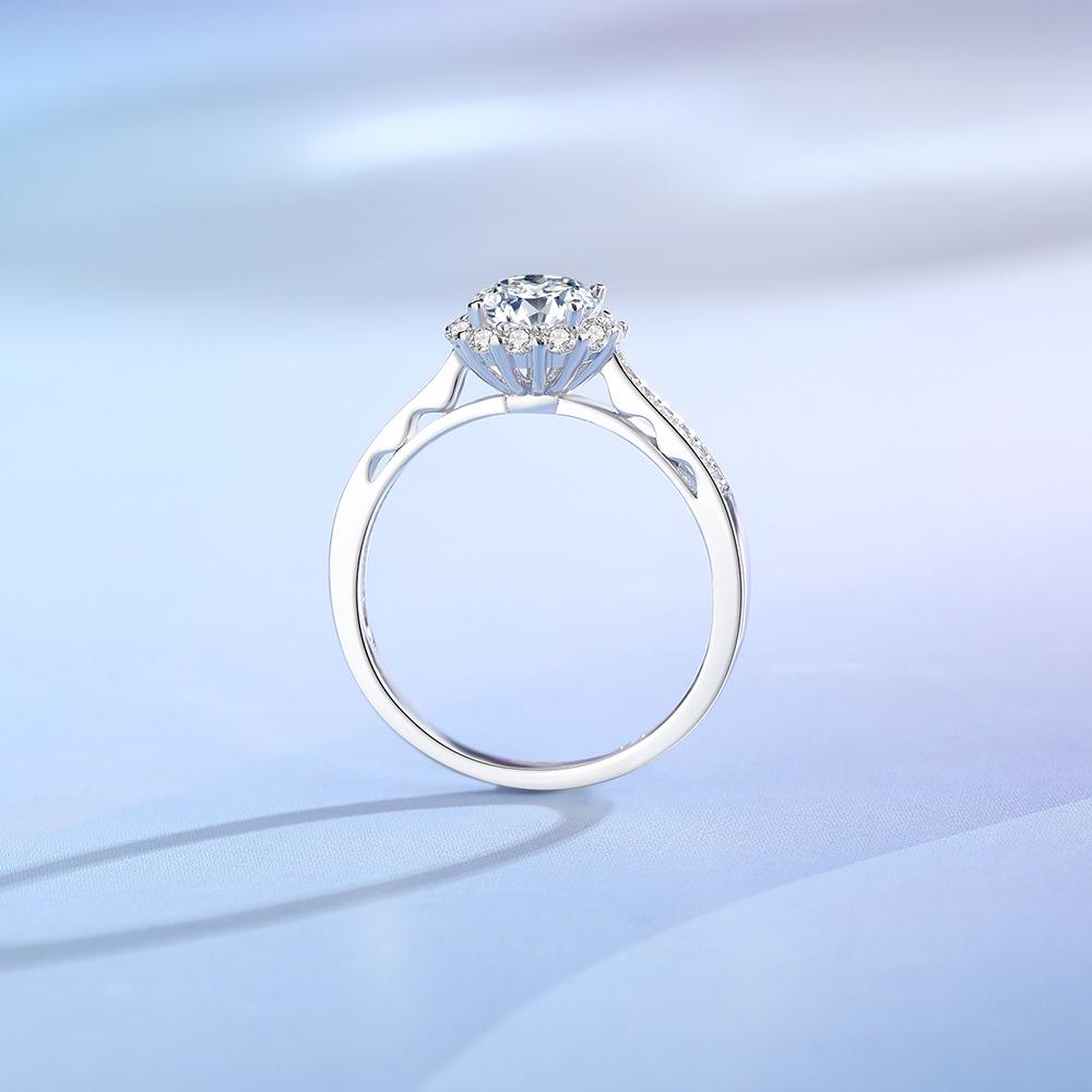 Dazzling Moissanite Flower Ring - 1.0ct, D Color, Eight Hearts & Arrows, S925 Silver with Pave Diamonds.