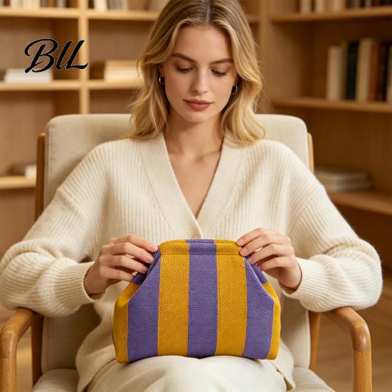 Kiss Lock Clutch Purse Woven Striped for Woman, Large Capacity Cosmetic Pouch, Portable Knit Dumpling Bag, Handbag Evening, Party Toiletry Bag