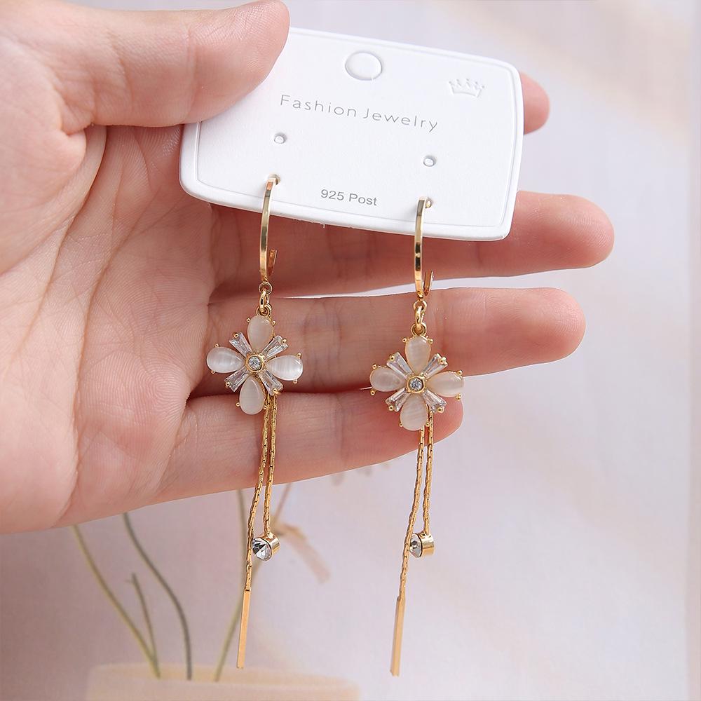 Elegant Cat Eye Zircon Flower Tassel Earrings: Versatile, Gentle, Fashionable Studs for Women