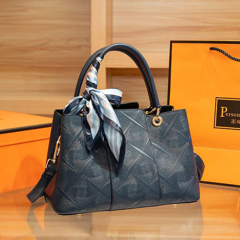 

Large Capacity Light-Colored Handbag for Middle-Aged Women Dark Blue