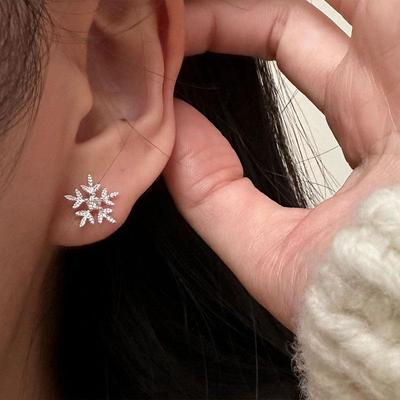 925 Sterling Silver Snowflake Stud Earrings for Women - Simple, Versatile, and Creative Christmas Flower Design