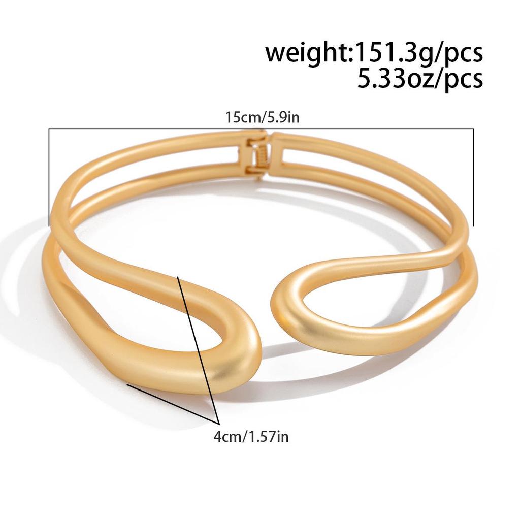 Glossy Retro Irregular Round Metal Choker Necklace for Women