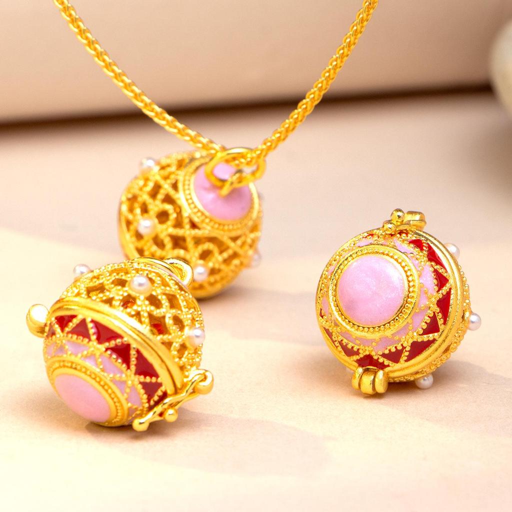 Exquisite Rotatable Dragon Pendant Necklace: Sand Gold Enamel, Old Money Style, Auspicious Women's Accessory