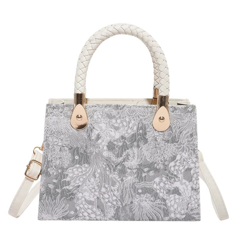 High-value bag women s new summer commuter messenger bag niche antique portable small square bag