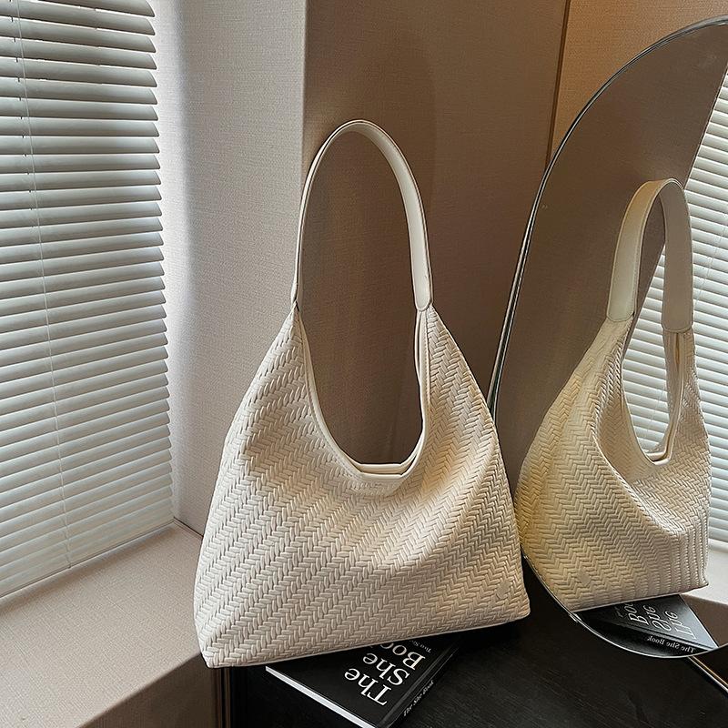 

Casual retro large-capacity bag women s new popular versatile shoulder bag bucket bag білий