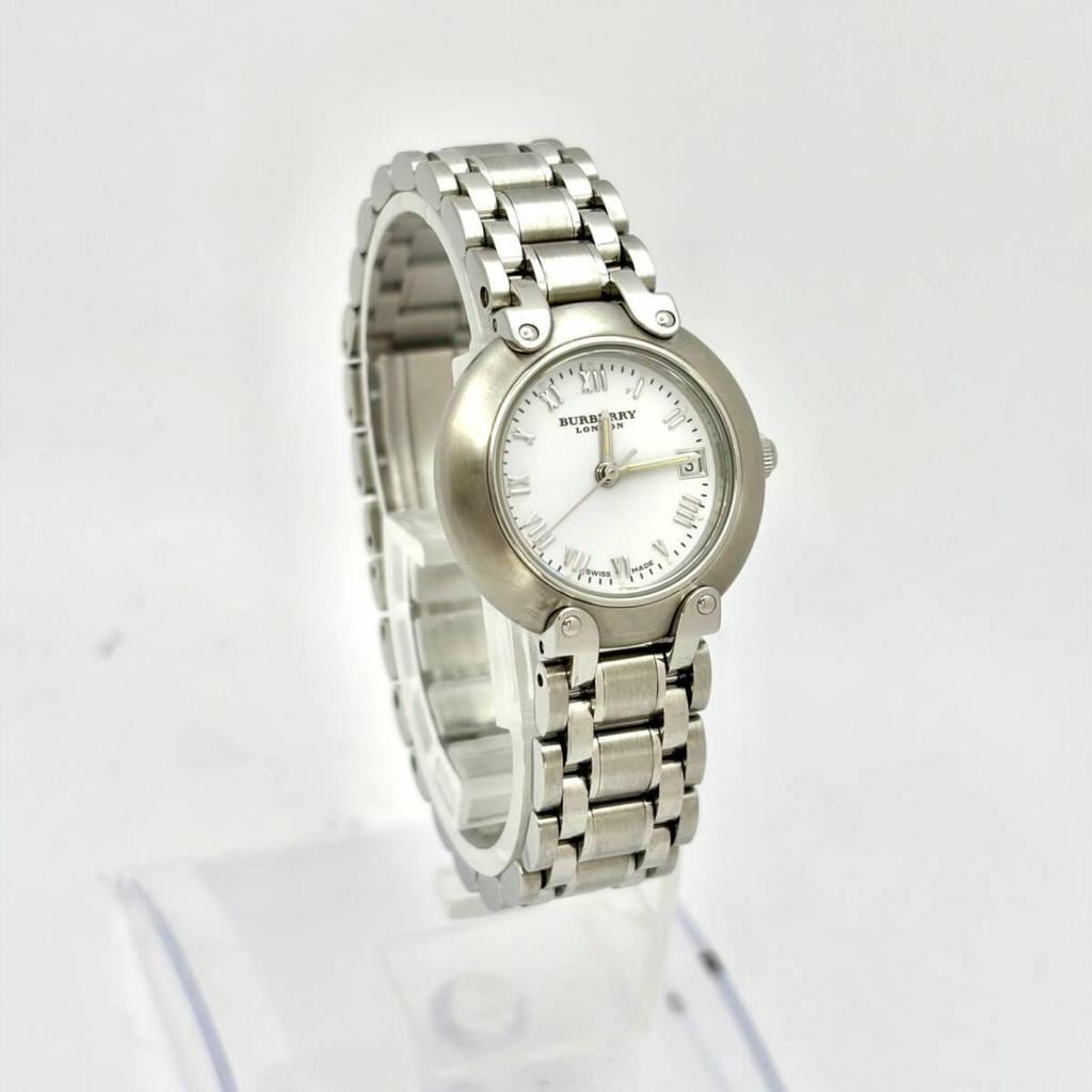 Used [New Battery] BURBERRY 11000L Ladies Watch Silver Date 19486