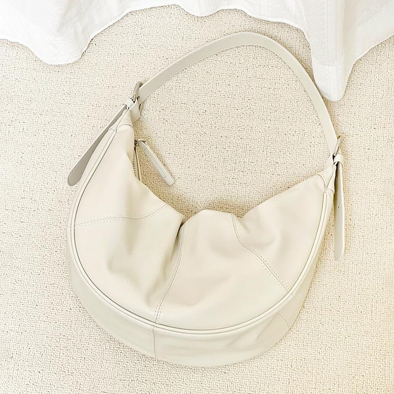 Leather women's bags, cloud bags, women's bags, niche design, underarm bags, high-end sense, large-capacity messenger bags, women's versatile bags