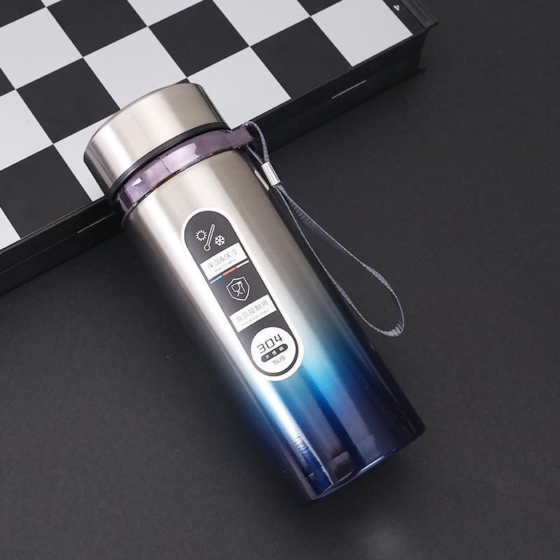 304 Stainless Steel Large-Capacity Insulated Water Cup with Smart Temperature Display and Handle