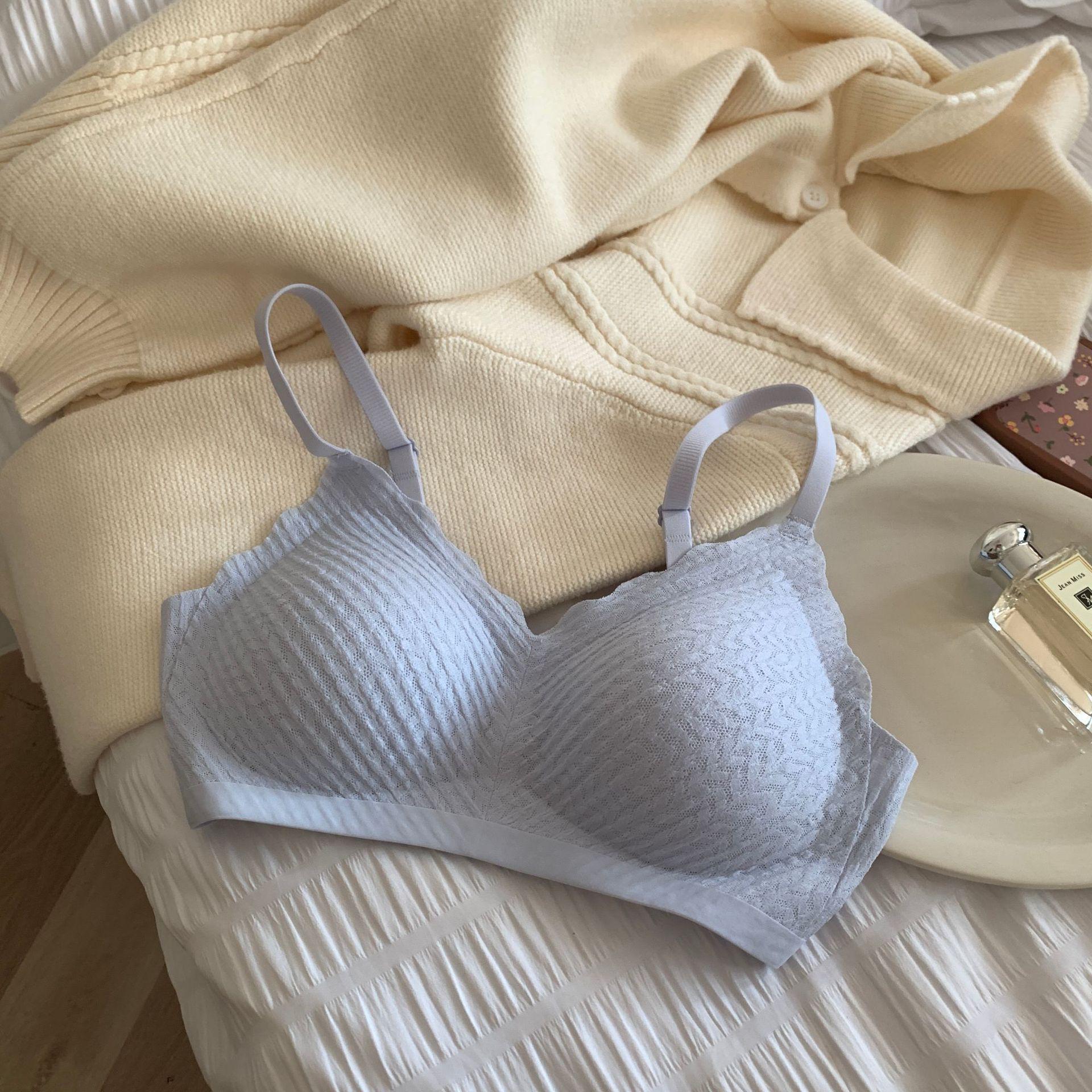 Summer Thin Seamless Wireless Bra for Women - Lace Detail, Small Bust Support, Anti-Sagging, Beautiful Back Design. XL (57.5-65 kg)