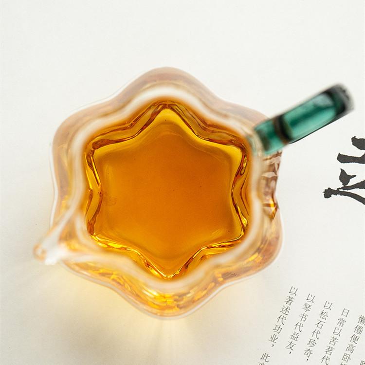 Szkło borokrzemowe Wysokie Krawędź melona Kolorowy uchwyt Czarka sprawiedliwości Salon z gośćmi Herbata Morze herbaty Dzielnik herbaty Spiczysty dzióbek Zielona herbata Czarka równości